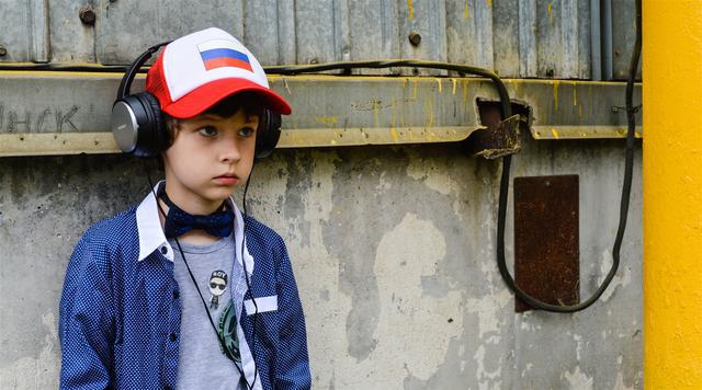 仅1099元旗舰主摄+5110毫安+立体双扬这新机真猛！(图5)