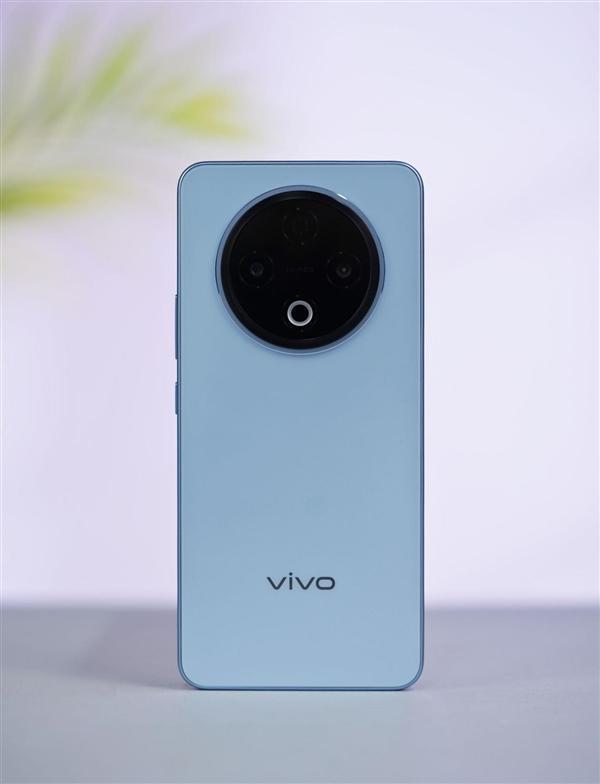 超强霸榜续航第一！ vivo Y500评测：无敌的续航王者(图3)
