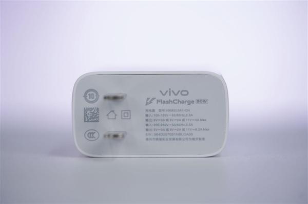 超强霸榜续航第一！ vivo Y500评测：无敌的续航王者(图9)